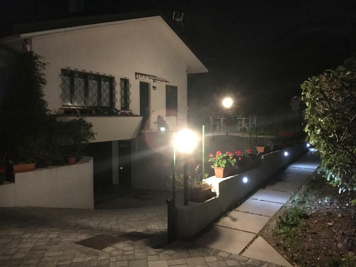 Elleboro Bed & Breakfast Carugo Exterior photo